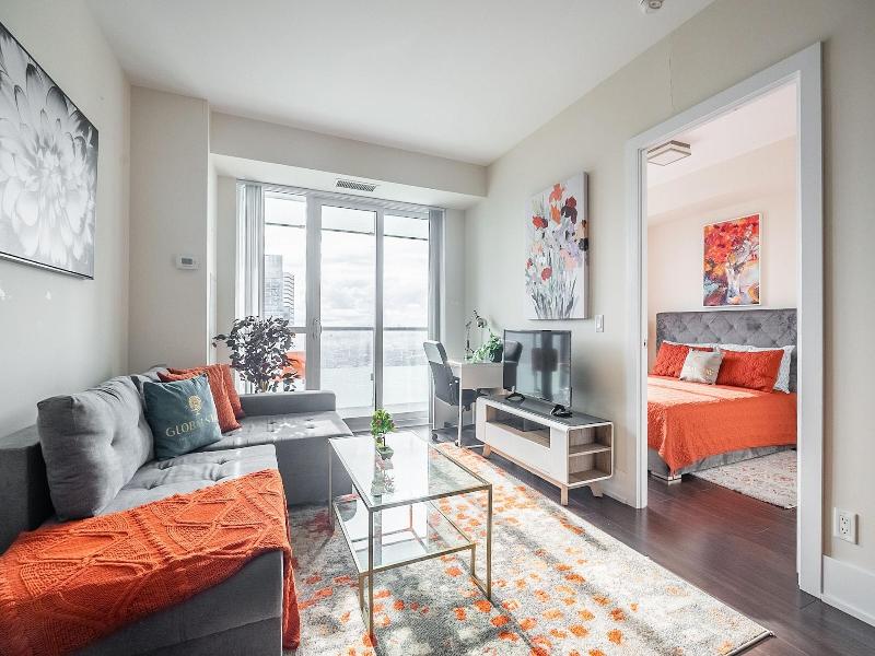 Modern Downtown Apartments — photo 183
