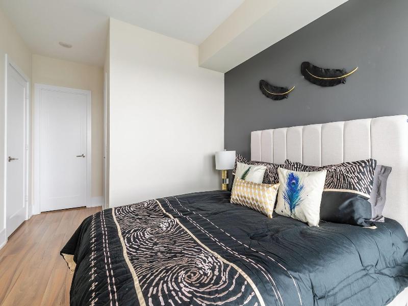 Modern Downtown Apartments — photo 207