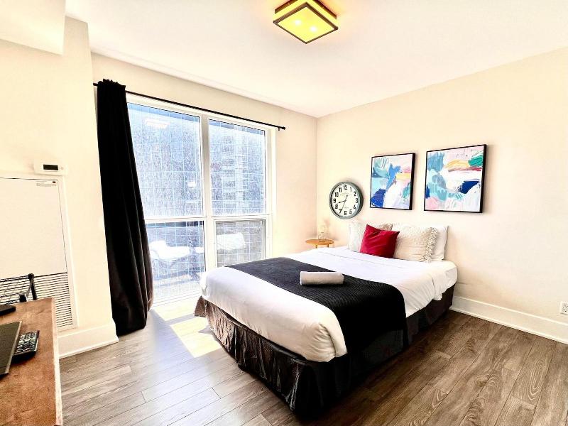 Modern Downtown Apartments — photo 60