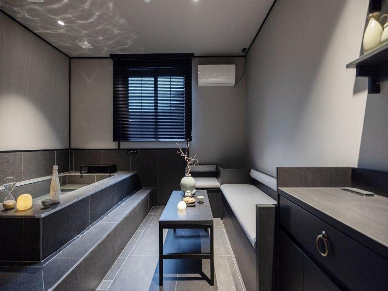 Daejeon Yuseong Nakwon Onsen Hotel image