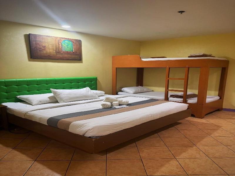 Comfy Inn Mabini Manila image
