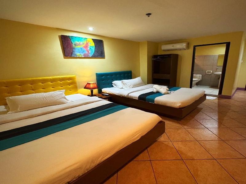 Comfy Inn Mabini Manila image
