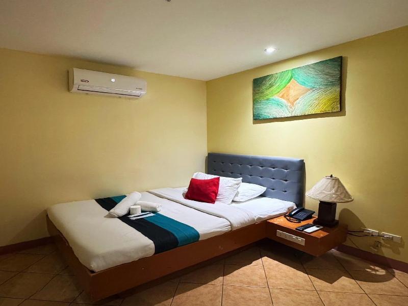 Comfy Inn Mabini Manila image