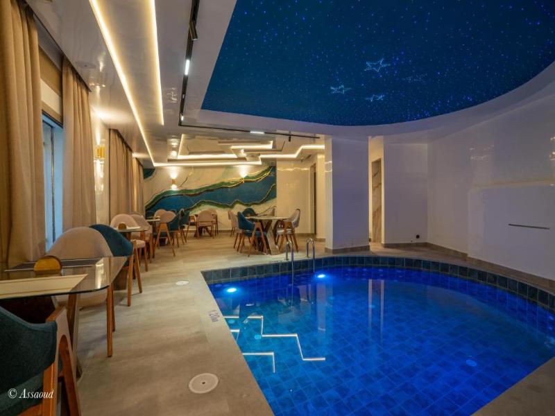 Hotel Esmeralda image