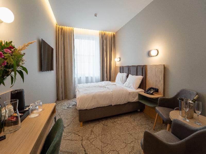 Tower Hotel Wrocław image