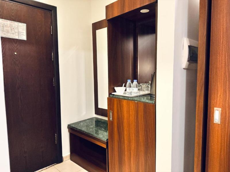 Rowaa Lindy Hotel — view