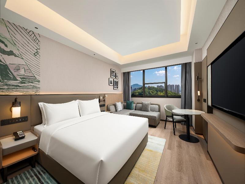 Holiday Inn Ningbo Beilun image