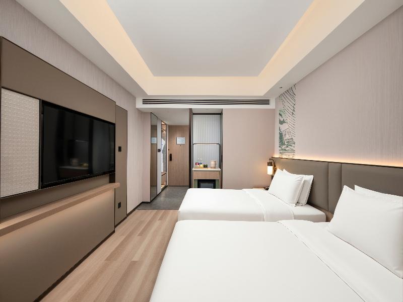 Holiday Inn Ningbo Beilun image