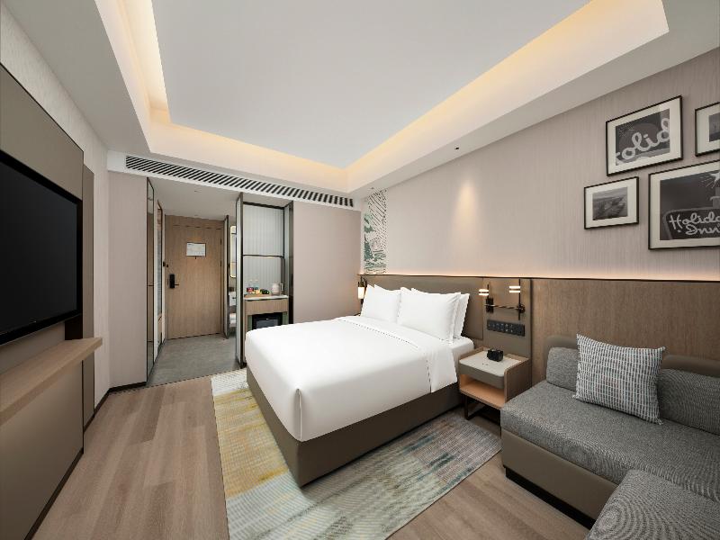 Holiday Inn Ningbo Beilun image