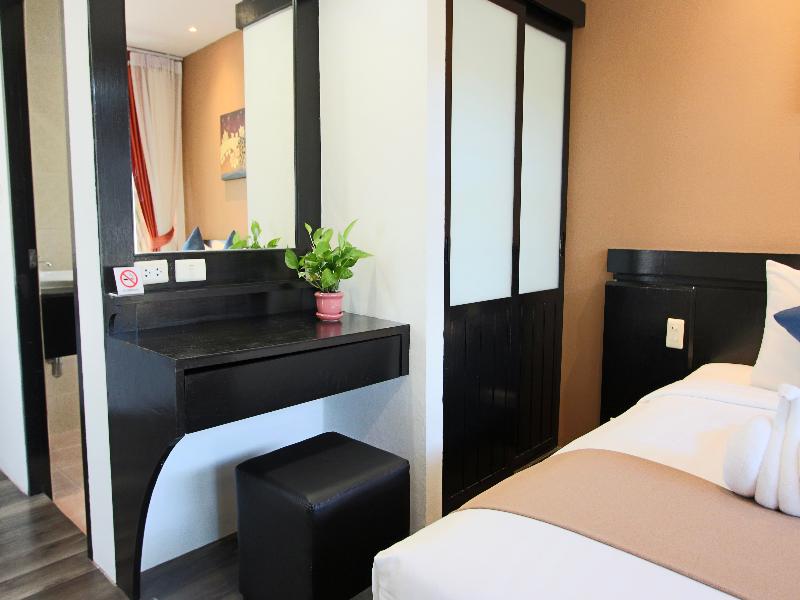 Blue Palm Seafront Resort Phuket image