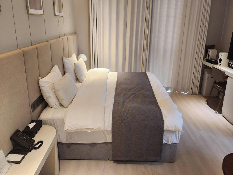 Hotel Noblion image