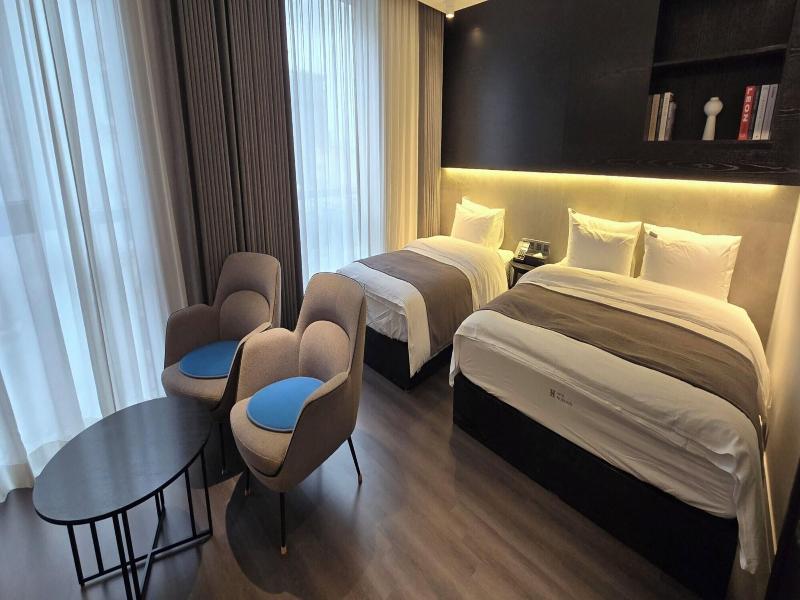 Hotel Noblion image