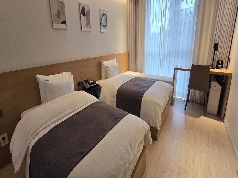 Hotel Noblion image
