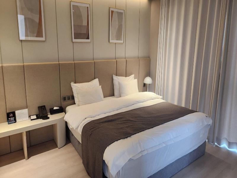 Hotel Noblion image