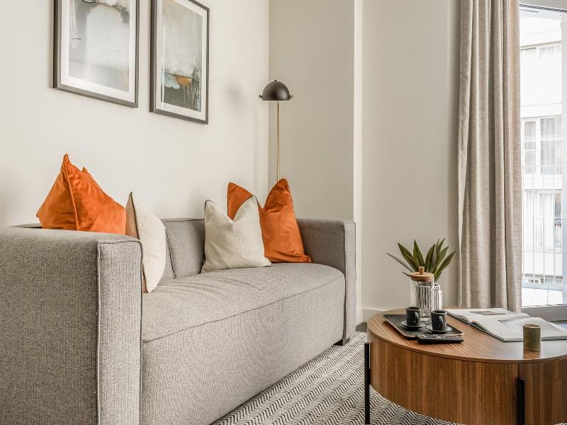 Urban Rest Battersea Apartments image