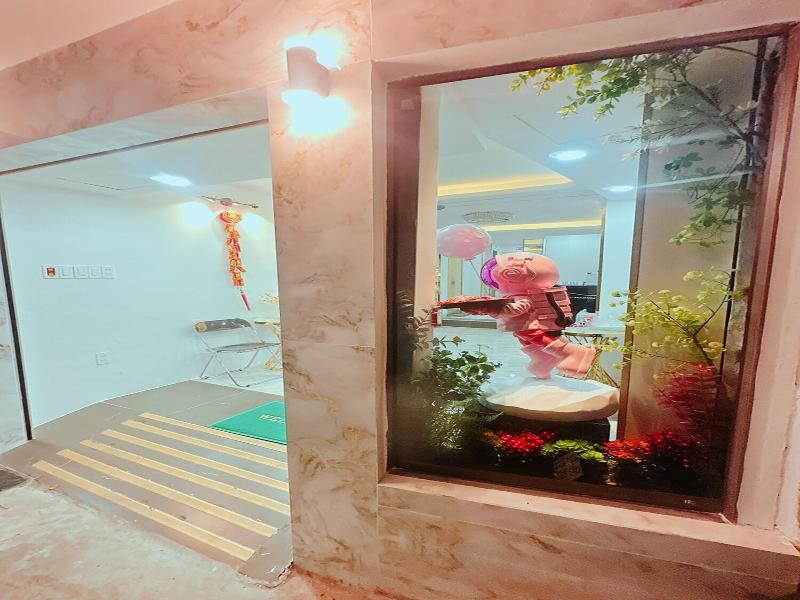 Le Vu Hotel image