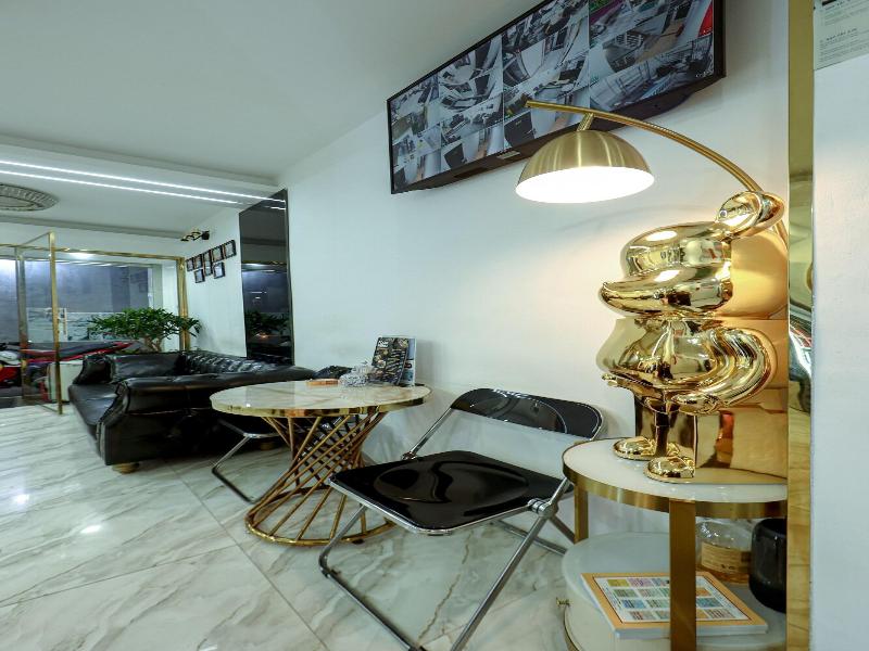Le Vu Hotel image