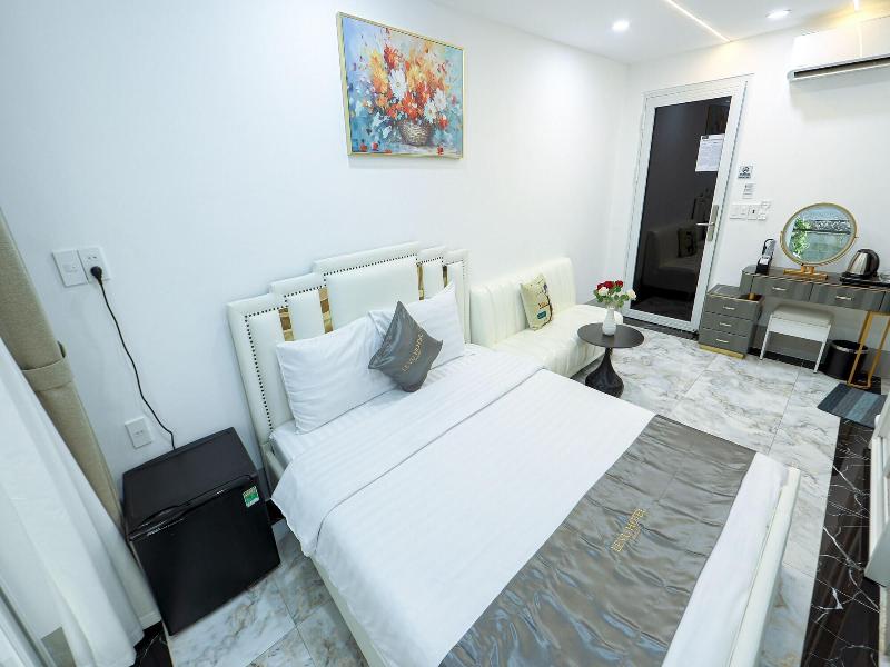 Le Vu Hotel image