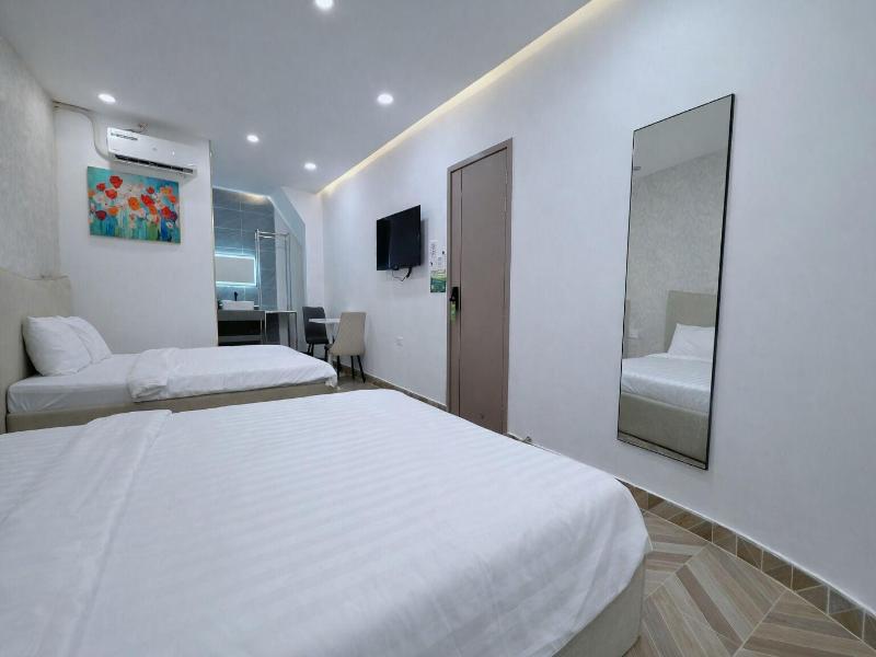 Le Vu Hotel image