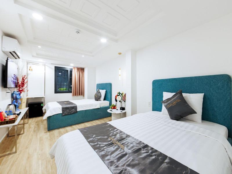 Le Vu Hotel image