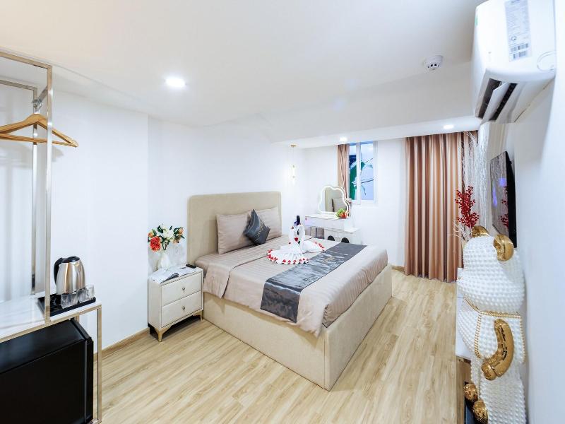 Le Vu Hotel image