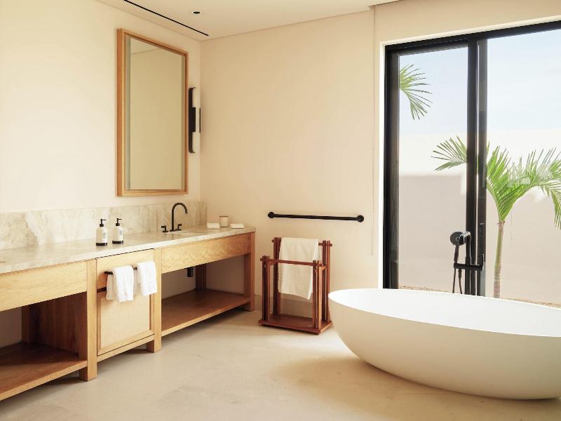 Four Seasons Resort Cabo Del Sol image