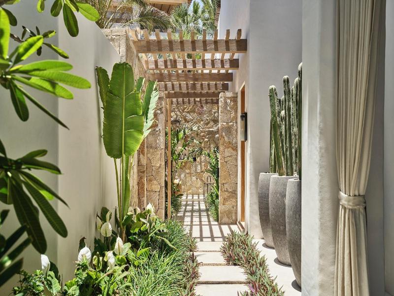 Four Seasons Resort Cabo Del Sol image