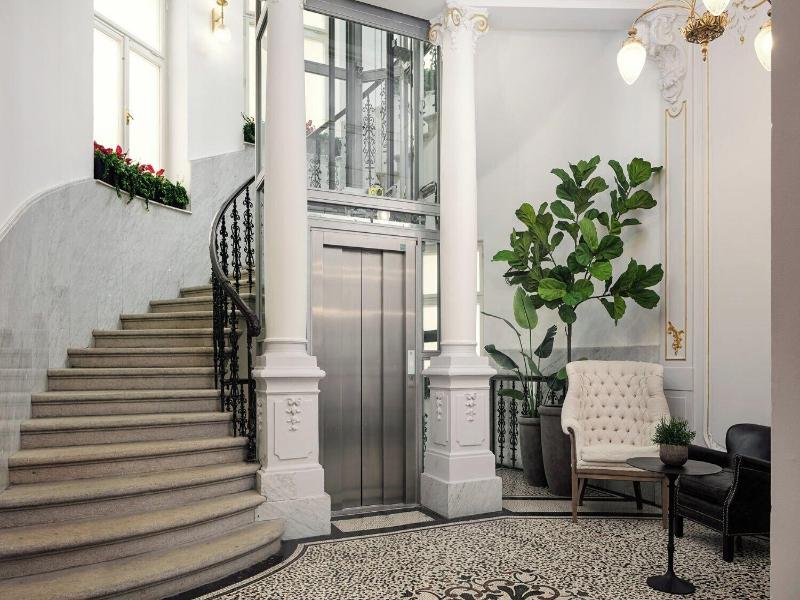 R16 Residences Prague image