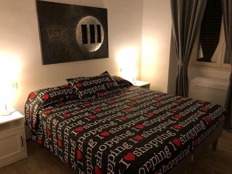 White King Rooms image