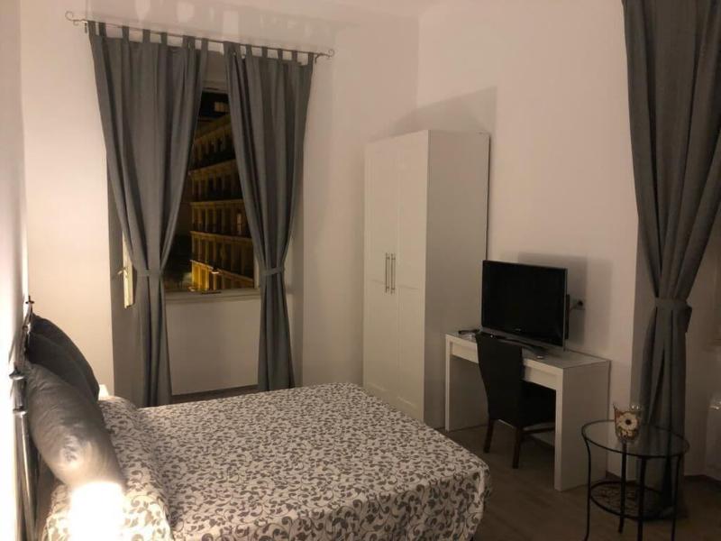 White King Rooms image
