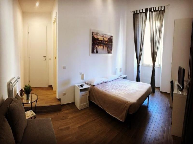 White King Rooms image