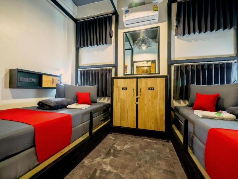 Episode 11 Hostel Sukhumvit image