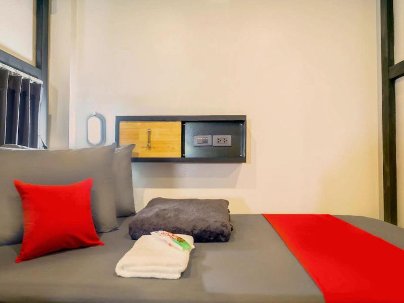 Episode 11 Hostel Sukhumvit image