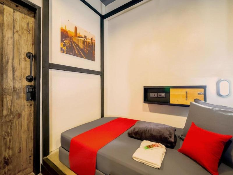 Episode 11 Hostel Sukhumvit image