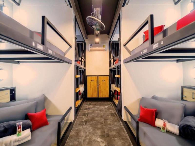 Episode 11 Hostel Sukhumvit image