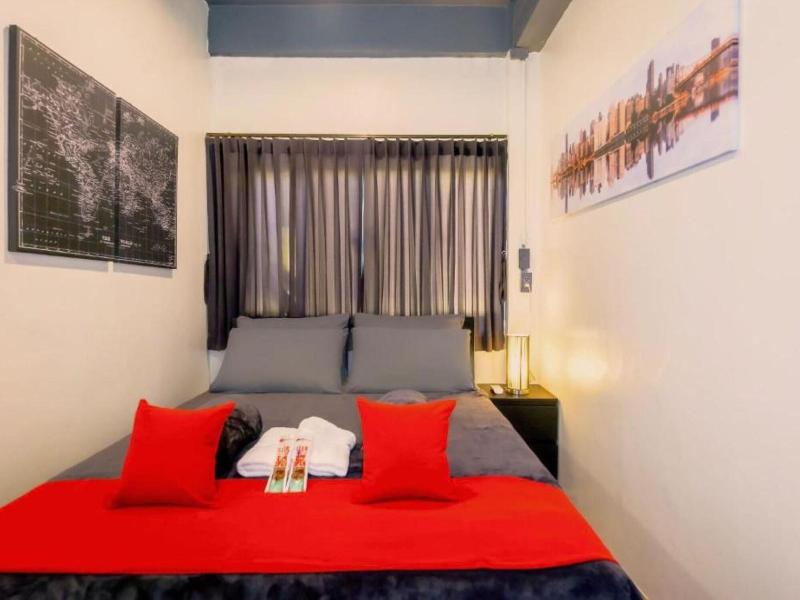 Episode 11 Hostel Sukhumvit image