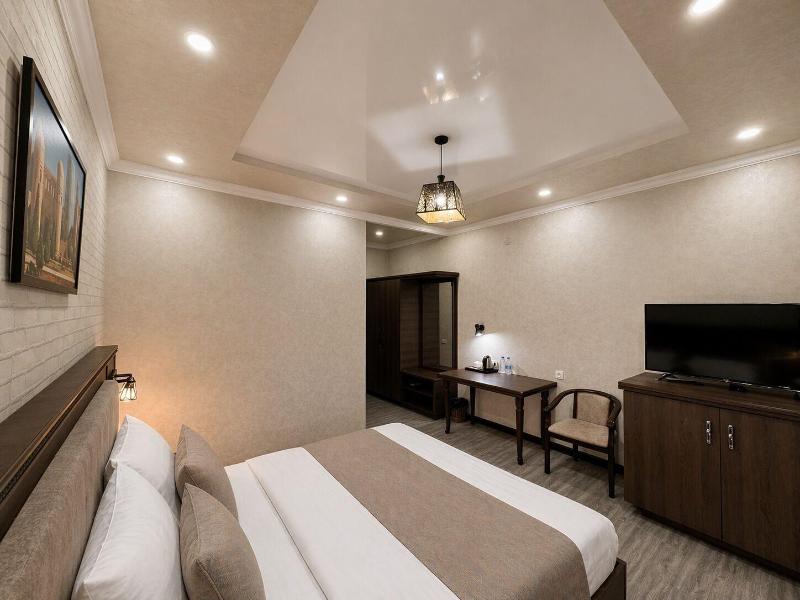 Byond Hotel image