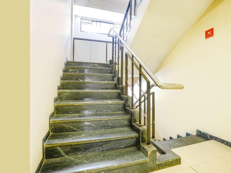 Fabhotel Kuber image