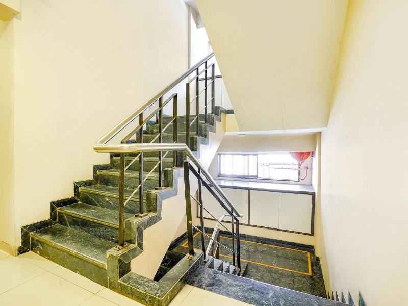 Fabhotel Kuber image