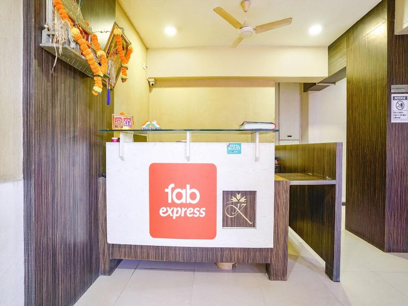 Fabhotel Kuber image