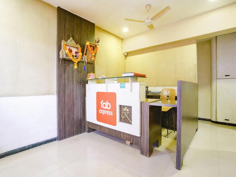 Fabhotel Kuber image
