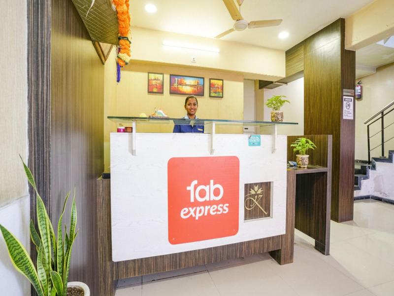 Fabhotel Kuber image