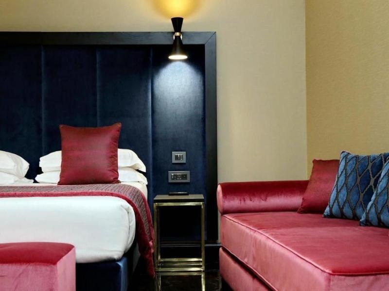 Bq House Colosseo Luxury Rooms image