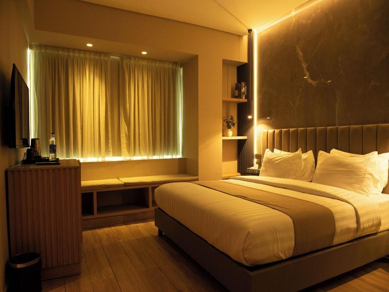 Vertigo Hotel image