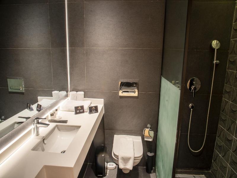 Vertigo Hotel image