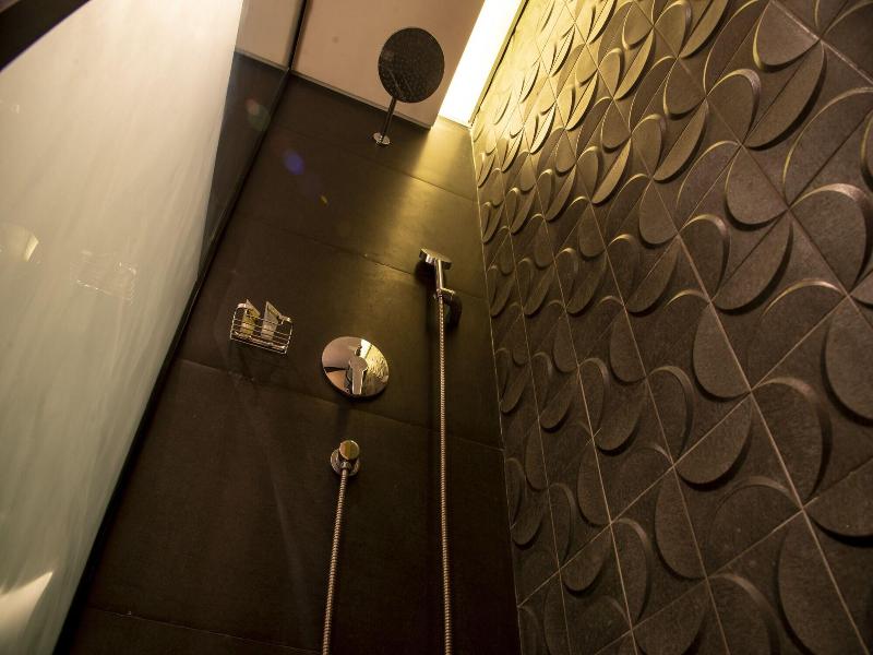 Vertigo Hotel image