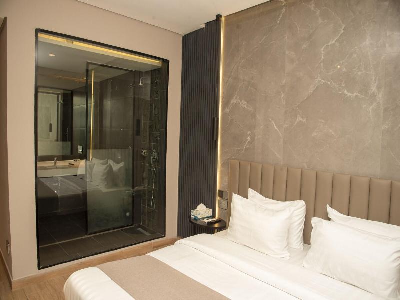 Vertigo Hotel image