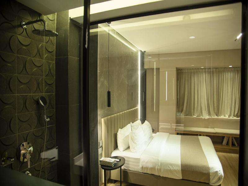 Vertigo Hotel image