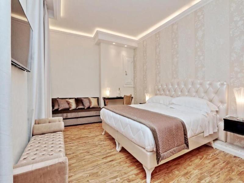 Bq House Colosseum Luxury Rooms image