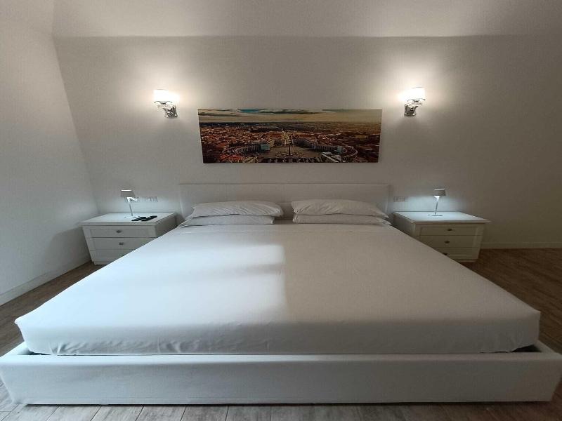 Bq House Colosseum Luxury Rooms image